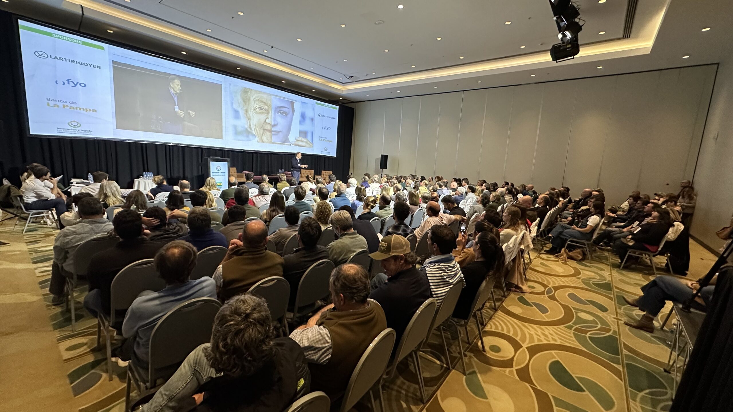 Congreso CREA Región Oeste Arenoso